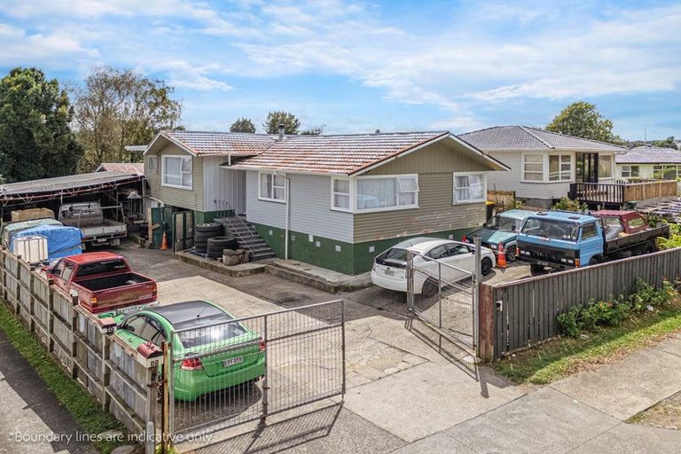 Photo of property in 15 Hobart Crescent, Wattle Downs, Auckland, 2103