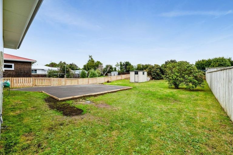 Photo of property in 62 Awanui Street, Merrilands, New Plymouth, 4312