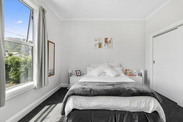 Photo of property in 50 York Street, Moera, Lower Hutt, 5010