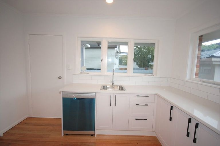 Photo of property in 1/58a Taharoto Road, Takapuna, Auckland, 0622