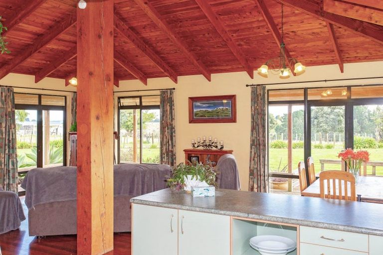 Photo of property in 208 Holmwood Road, Kaitoke, Whanganui, 4572