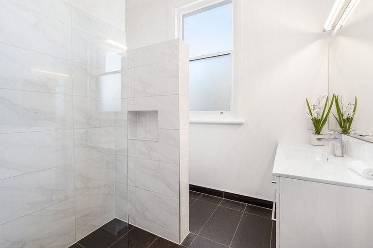 Photo of property in 422 Highgate, Roslyn, Dunedin, 9010