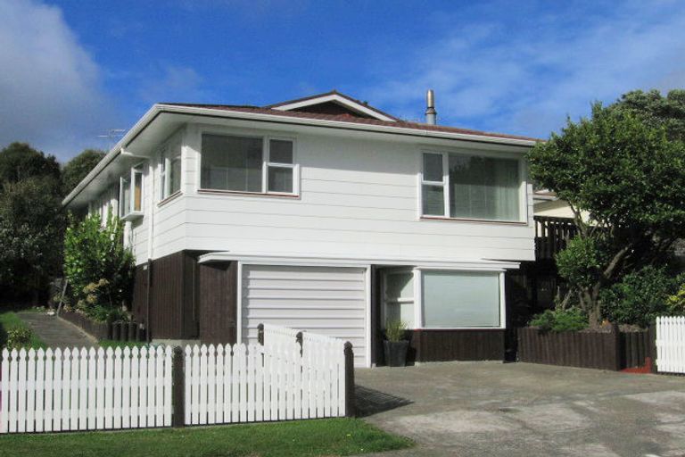 Photo of property in 14 Timaru Grove, Kelson, Lower Hutt, 5010