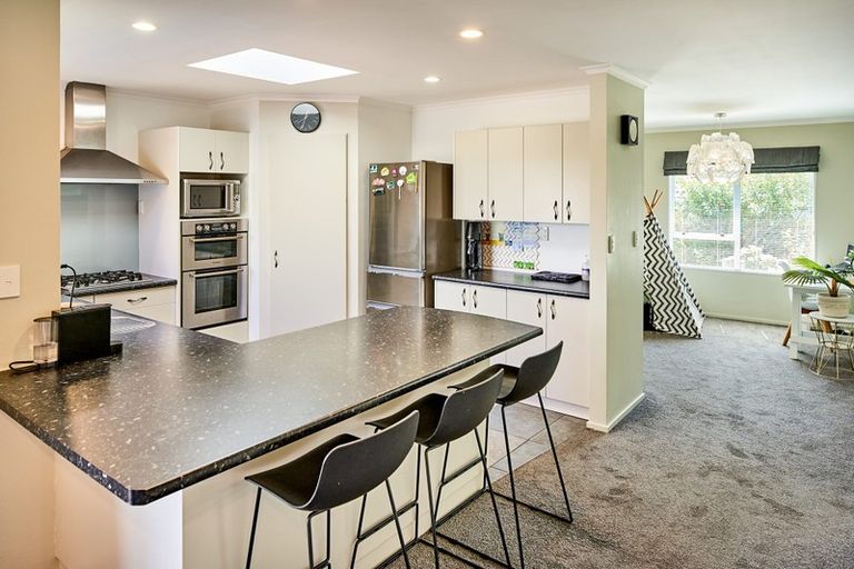 Photo of property in 191 Tirohanga Road, Tirohanga, Lower Hutt, 5010