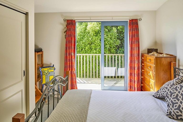 Photo of property in 30 Moana Road, Plimmerton, Porirua, 5026