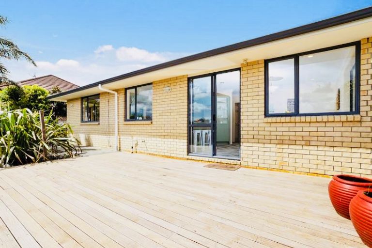 Photo of property in 20 Lamia Place, The Gardens, Auckland, 2105