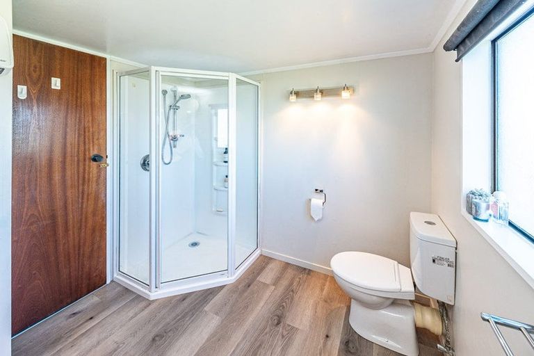 Photo of property in 18 Warwick Place, Springvale, Whanganui, 4501