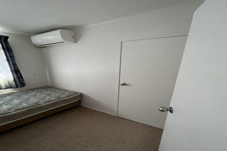 Photo of property in 14 Bledisloe Street, Levin, 5510