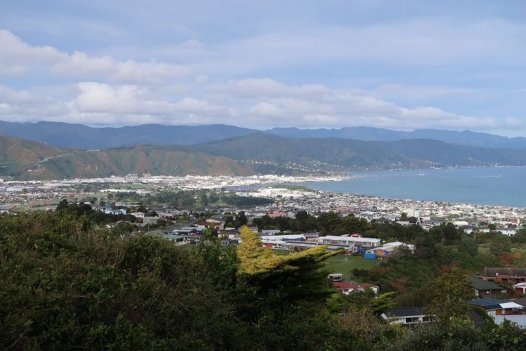 Photo of property in 37b Acacia Avenue, Maungaraki, Lower Hutt, 5010