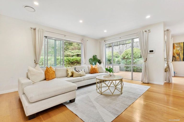 Photo of property in 56 Harrowglen Drive, Northcross, Auckland, 0630