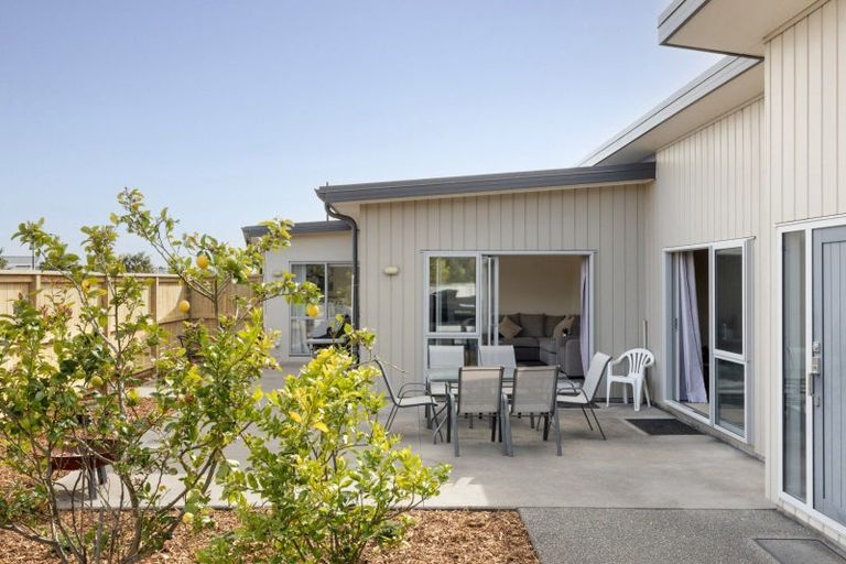 Photo of property in 87 Awatira Drive, Papamoa Beach, Papamoa, 3118