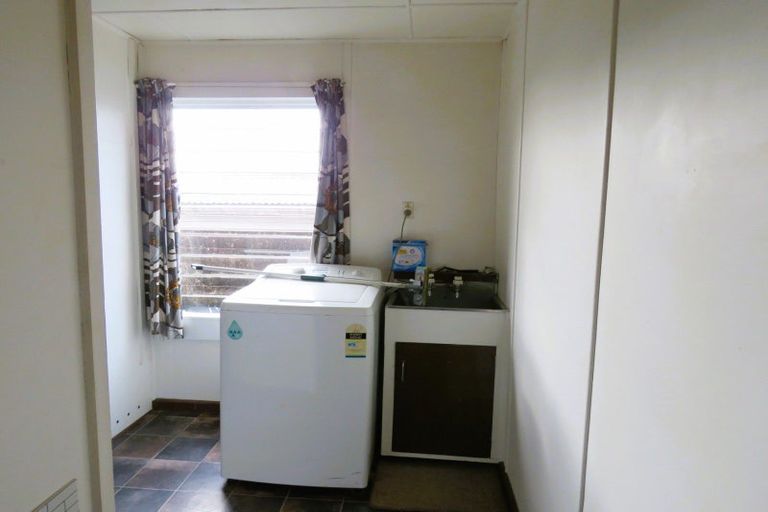 Photo of property in 19 Fonblanque Street, Westport, 7825