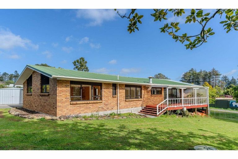 Photo of property in 105 Hone Heke Road, Kerikeri, 0230
