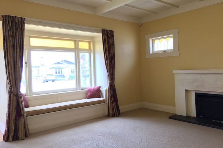 Photo of property in 6 Adam Street, Greenlane, Auckland, 1051