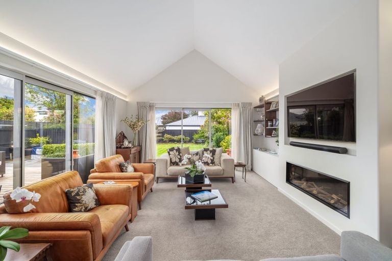 Photo of property in 21a Hawkesbury Avenue, St Albans, Christchurch, 8014