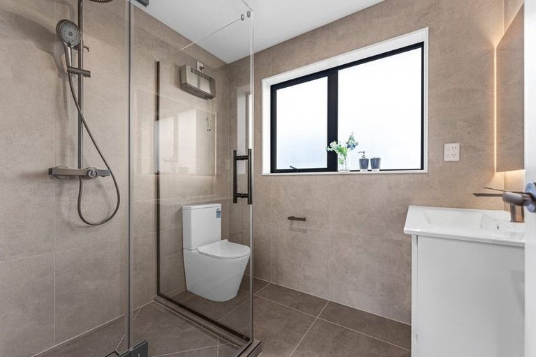 Photo of property in 19 Paihere Street, Huapai, Kumeu, 0810