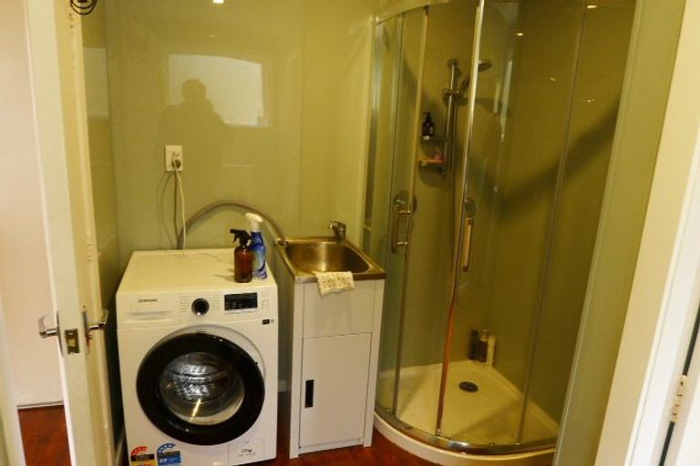 Photo of property in 31 Pembroke Road, Northland, Wellington, 6012