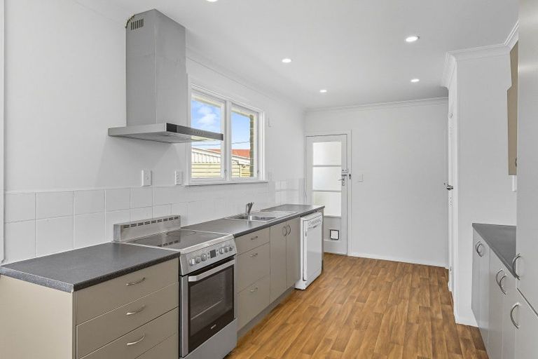 Photo of property in 4 Ross Street, Levin, 5510