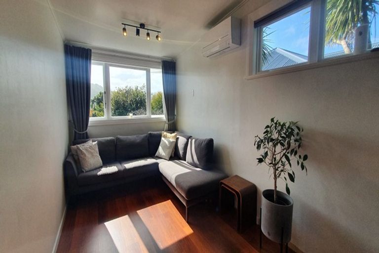 Photo of property in 54 Duthie Street, Karori, Wellington, 6012