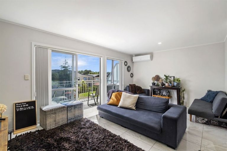 Photo of property in 7/15 Andersons Road, Oteha, Auckland, 0632