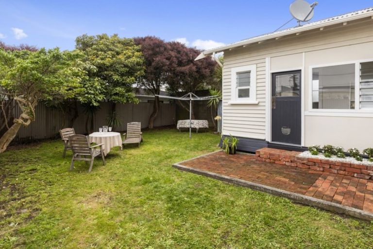 Photo of property in 18 Jessie Street, Petone, Lower Hutt, 5012