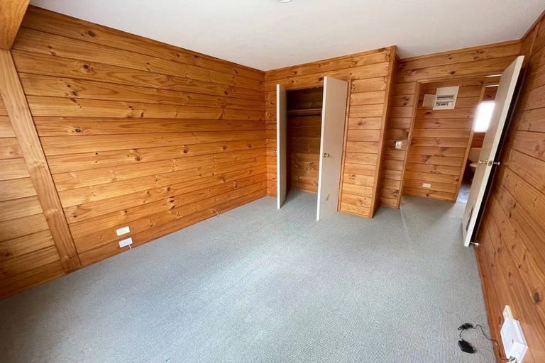 Photo of property in 1 Graham Collins Drive, Windsor Park, Auckland, 0632