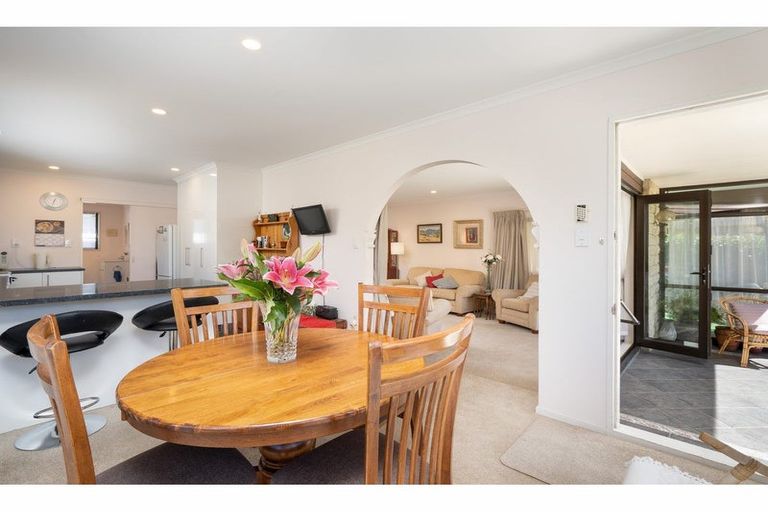 Photo of property in 75 Frankleigh Street, Somerfield, Christchurch, 8024