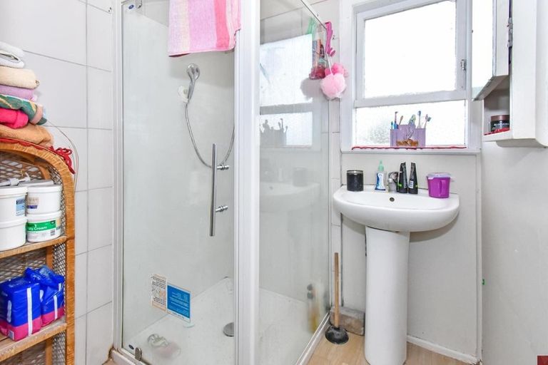 Photo of property in 32 Halswell Street, Mangere East, Auckland, 2024