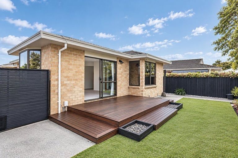 Photo of property in 1/168a Lyttelton Street, Spreydon, Christchurch, 8024