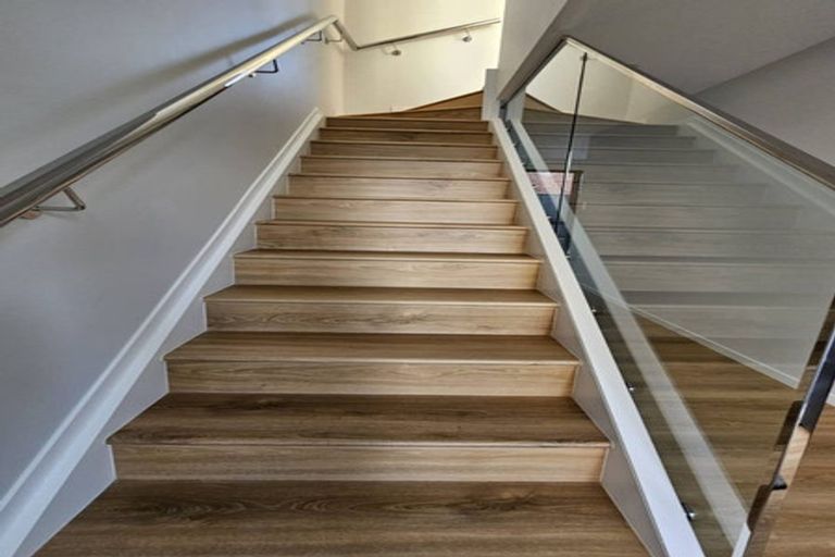 Photo of property in 2/30 Woodford Avenue, Henderson, Auckland, 0610