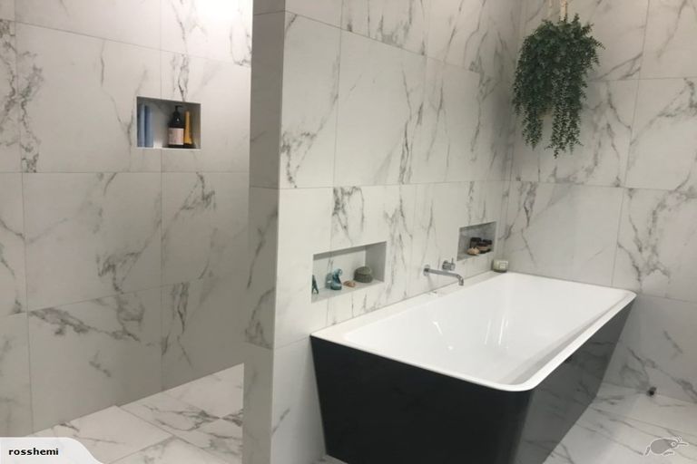 Photo of property in 124a Beerescourt Road, Beerescourt, Hamilton, 3200