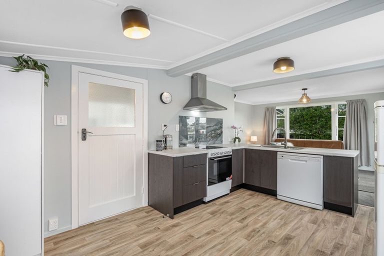 Photo of property in 45 Bamber Street, Castlecliff, Wanganui, 4501