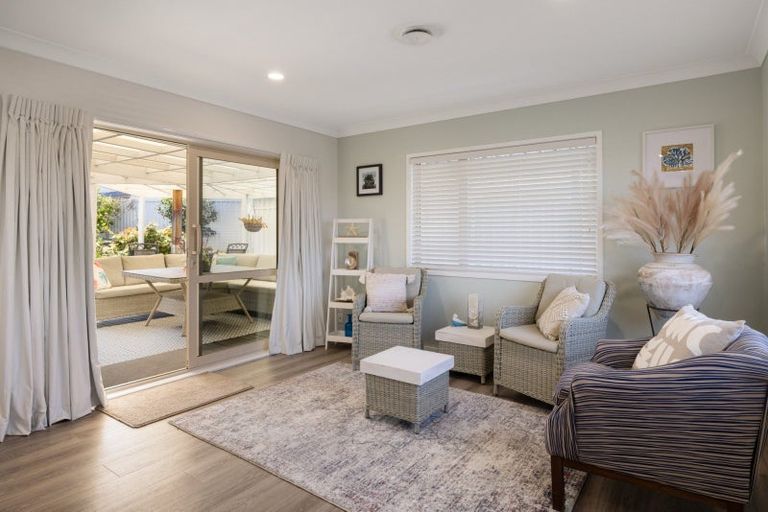 Photo of property in 60 Plateau Heights, Mount Maunganui, 3116