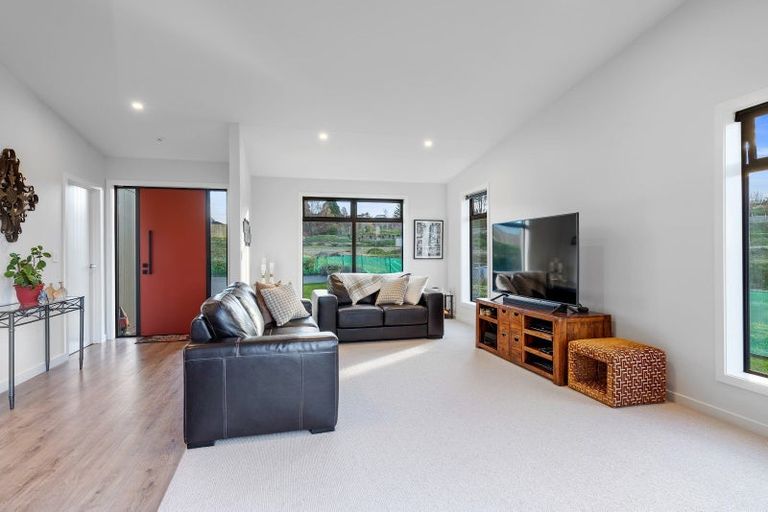 Photo of property in 64 Les Wakefield Road, Mapua, 7005