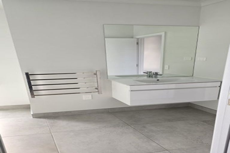 Photo of property in 7 Atutahi Lane, Papamoa Beach, 3118