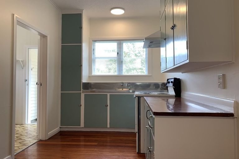 Photo of property in 139 Oxford Terrace, Epuni, Lower Hutt, 5011