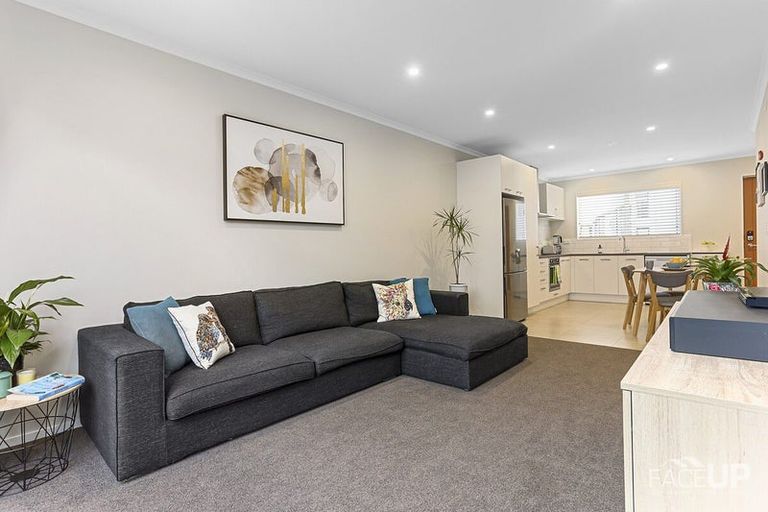 Photo of property in 28 Eyton Kay Road, Hobsonville, Auckland, 0616