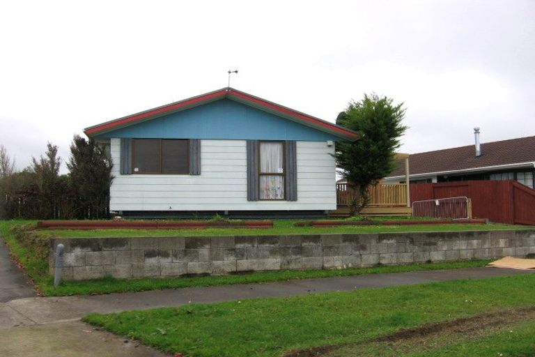 Photo of property in 18 Cargill Grove, Kelvin Grove, Palmerston North, 4414