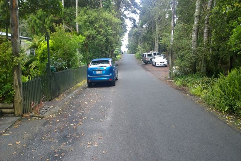 Photo of property in 12 Tawini Road, Titirangi, Auckland, 0604