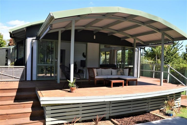 Photo of property in 381 Kapanga Road, Coromandel, 3506