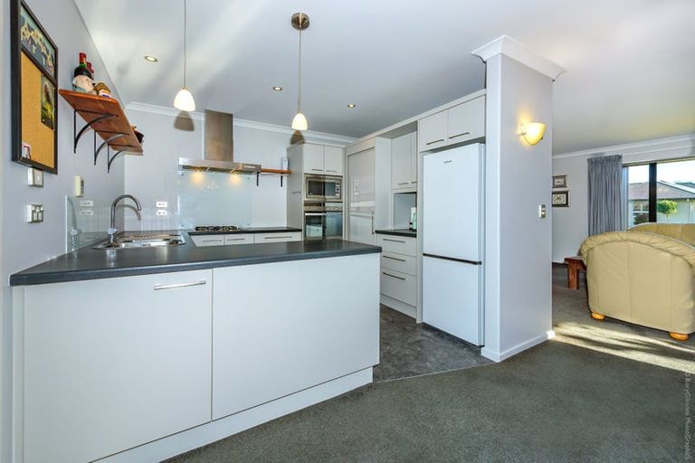 Photo of property in 79 Heathridge Place, Lincoln, 7608