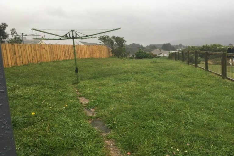 Photo of property in 26-28 Bedford Street, Cannons Creek, Porirua, 5024