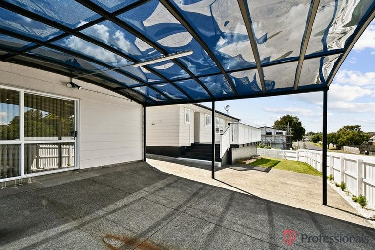 Photo of property in 31 Ilford Crescent, Mangere, Auckland, 2022