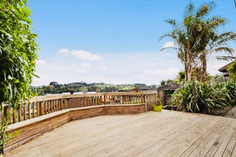 Photo of property in 20 Lamia Place, The Gardens, Auckland, 2105