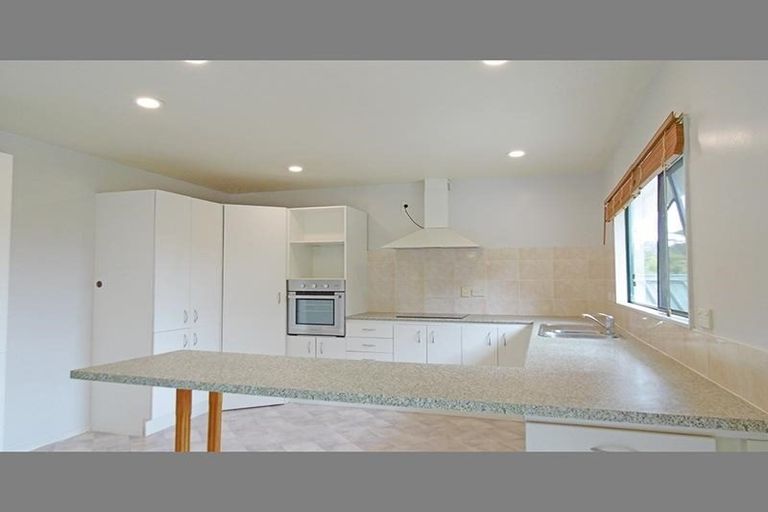 Photo of property in 12b Wicklam Lane, Greenhithe, Auckland, 0632