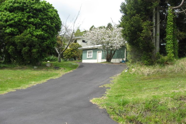 Photo of property in 101 Motu Road, Kumeu, 0891
