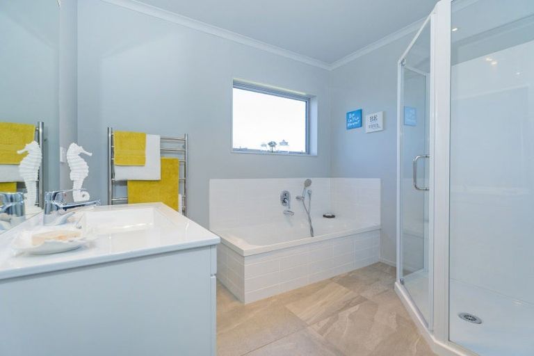 Photo of property in 42 Alf Simpson Drive, Whitianga, 3510