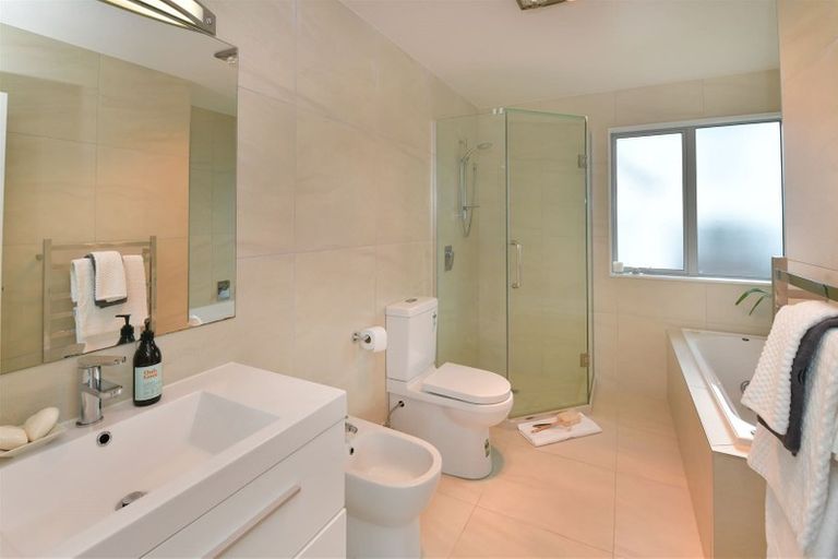 Photo of property in 23 Galbraith Greens, Silverdale, 0932