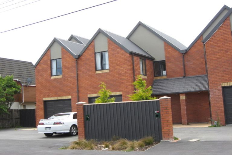 Photo of property in 35 Burke Street, Addington, Christchurch, 8024