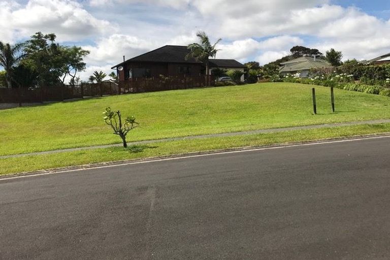 Photo of property in 20 Spinnaker Point, Haruru, 0204